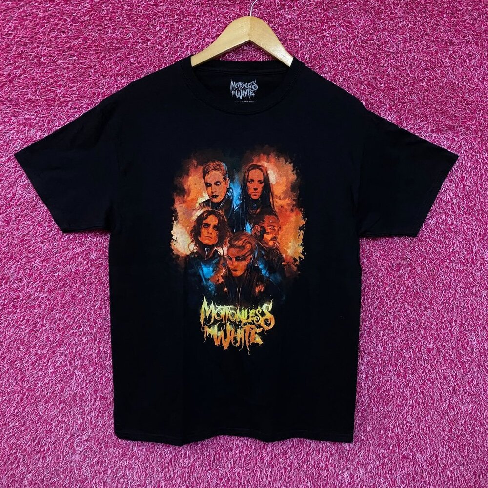 Motionless in White Watercolor Portrait T-shirt size large